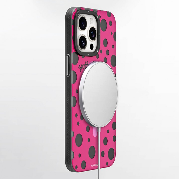 Apple iPhone 13 Pro Kılıf Magsafe Şarj Özellikli Polka Dot Desenli Youngkit Spots Serisi Kapak