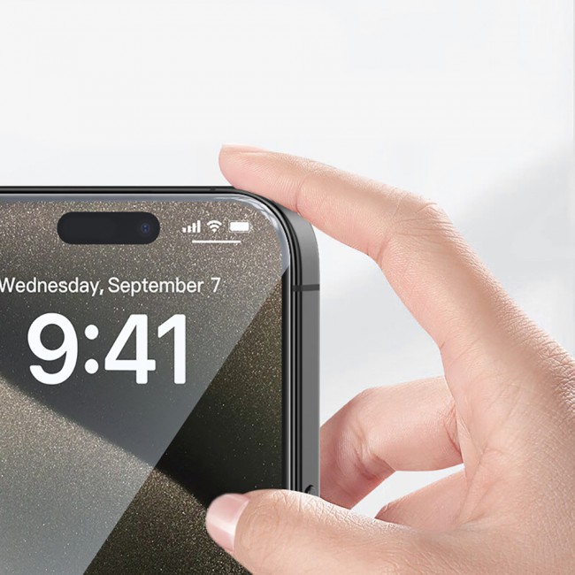 Apple iPhone 13 Zore 3D Oliv HD Temperli Cam Ekran Koruyucu + Kolay Uygulama Aparatı Apple iPhone 13 Zore 3D Oliv HD Temperli Cam Ekran Koruyucu + Kolay Uygulama Aparatı