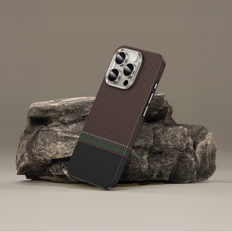 Bal-z Apple iPhone 15 Pro Kılıf M-safe Şarj Özellikli Karbon Fiber Tasarımlı Benks Prestige ArmorPro Kevlar Kapak