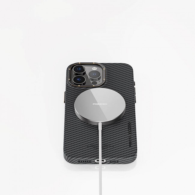 Apple iPhone 15 Pro Kılıf Recci Machinist Serisi Magsafe Şarj Özellikli Magnetik Karbon Kapak Apple iPhone 15 Pro Kılıf Recci Machinist Serisi Magsafe Şarj Özellikli Magnetik Karbon Kapak