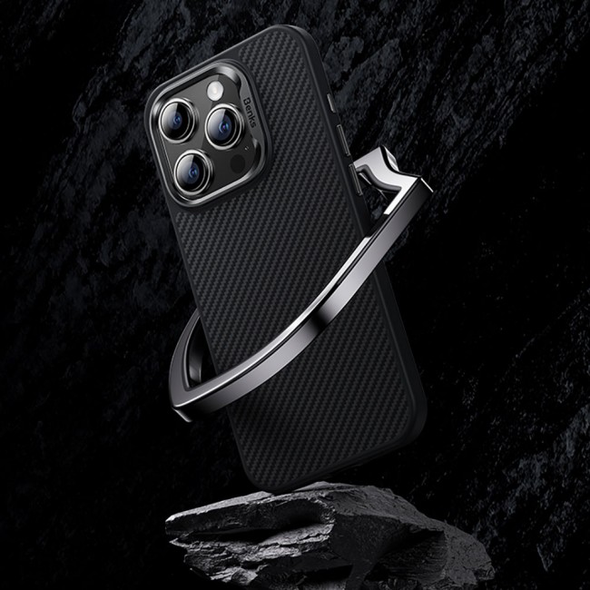 Apple iPhone 15 Pro Max Kılıf Karbon Fiber Magsafe Şarj Özellikli Benks Hybrid ArmorPro 600D Kevlar Kapak Apple iPhone 15 Pro Max Kılıf Karbon Fiber Magsafe Şarj Özellikli Benks Hybrid ArmorPro 600D Kevlar Kapak