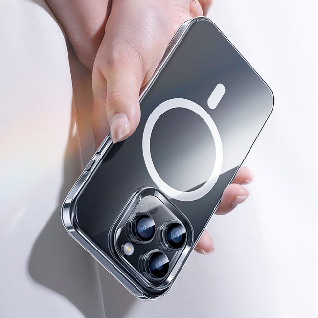 Apple iPhone 15 Pro Max Kılıf Magsafe Şarj Özellikli Benks Crystal Serisi Şeffaf Kapak Apple iPhone 15 Pro Max Kılıf Magsafe Şarj Özellikli Benks Crystal Serisi Şeffaf Kapak