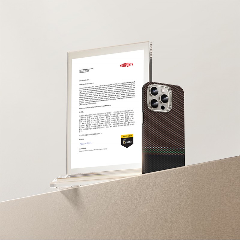 Bal-z Apple iPhone 15 Pro Max Kılıf M-safe Şarj Özellikli Karbon Fiber Tasarımlı Benks Prestige ArmorPro Kevlar Kapak