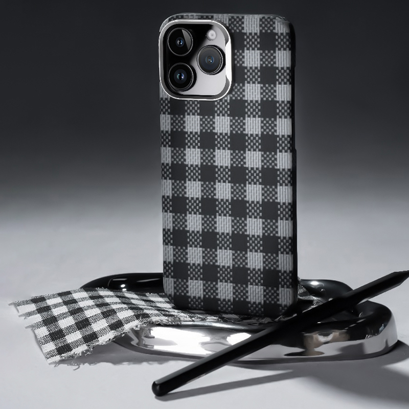 Bal-z Apple iPhone 16 Pro Max Kılıf M-safe Şarj Özellikli Ekose Tasarımlı Benks ArmorVichy Kevlar Kapak