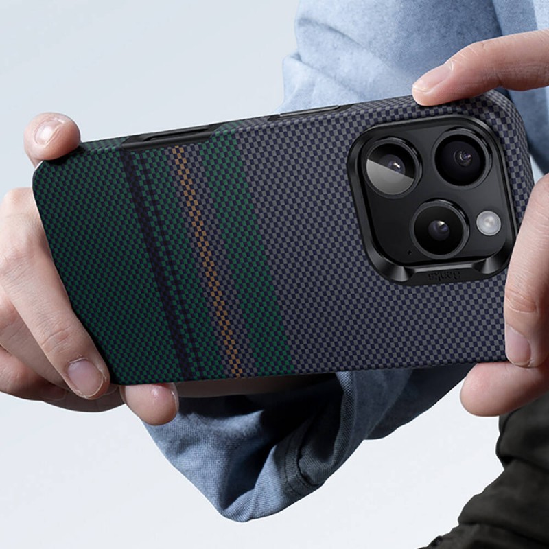 Bal-z Apple iPhone 16 Pro Max Kılıf M-safe Şarj Özellikli Karbon Fiber Tasarımlı Benks Aurora ArmorPro Kevlar Kapak