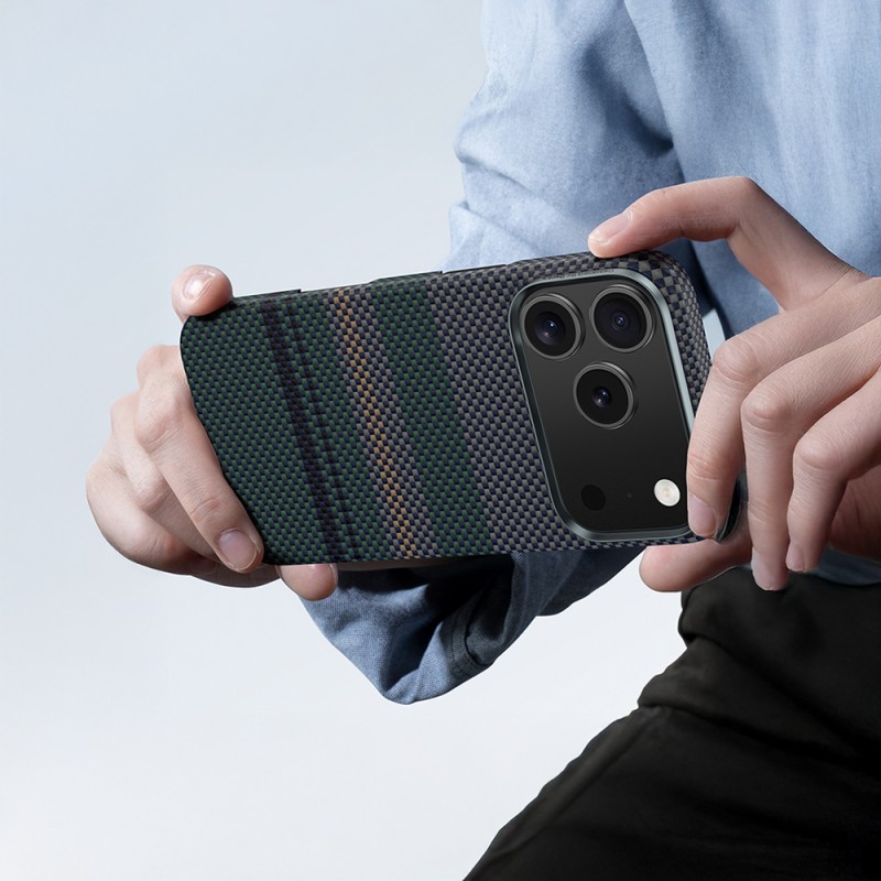 Bal-z Apple iPhone 17 Kılıf M-safe Şarj Özellikli Karbon Fiber Tasarımlı Benks Aurora ArmorAir Kevlar Kapak