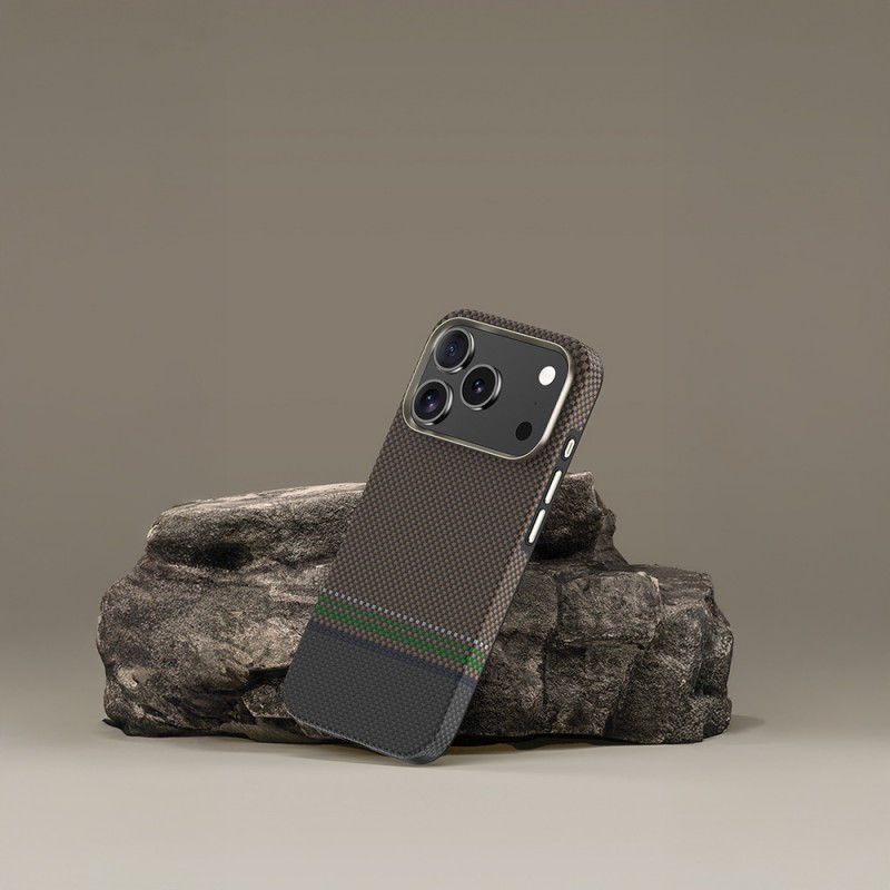 Bal-z Apple iPhone 17 Pro Kılıf M-safe Şarj Özellikli Karbon Fiber Tasarımlı Benks Prestige ArmorPro Kevlar Kapak