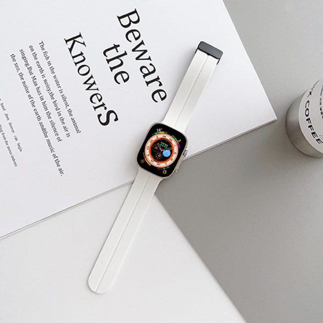Apple Watch Ultra 49mm Zore KRD-84 Silikon Kordon Apple Watch Ultra 49mm Zore KRD-84 Silikon Kordon
