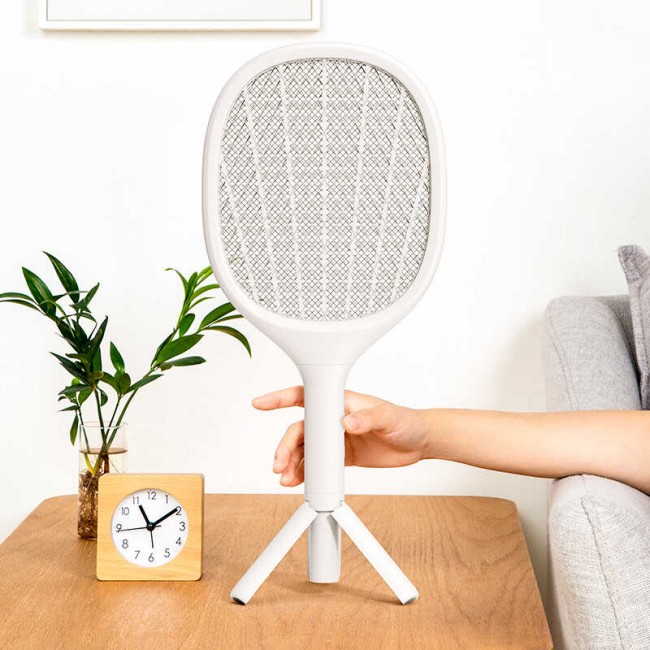 Benks DW01 Elektrikli Standlı Işıklı Sinek Kovucu Raket Benks DW01 Elektrikli Standlı Işıklı Sinek Kovucu Raket