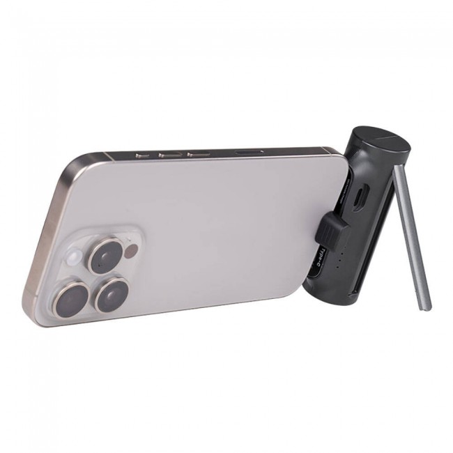 Benks PB15 Taşınabilir Standlı Lightning Portlu Powerbank 5000mAh Benks PB15 Taşınabilir Standlı Lightning Portlu Powerbank 5000mAh