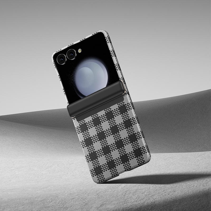 Bal-z Galaxy Z Flip 7 Kılıf M-safe Şarj Özellikli Ekose Tasarımlı Benks ArmorAir ArmorVichy Kevlar Kapak