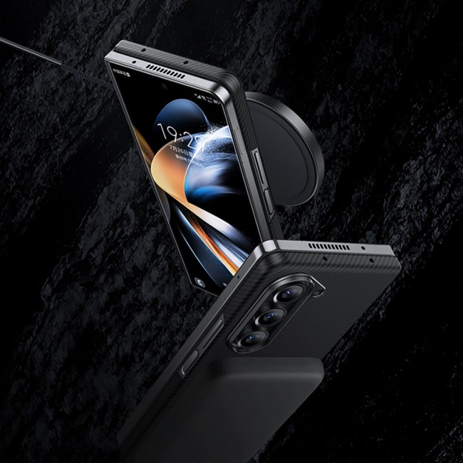 Galaxy Z Fold 5 Kılıf Magsafe Özellikli Karbon Fiber Benks Essential 600D Kevlar Kapak Galaxy Z Fold 5 Kılıf Magsafe Özellikli Karbon Fiber Benks Essential 600D Kevlar Kapak