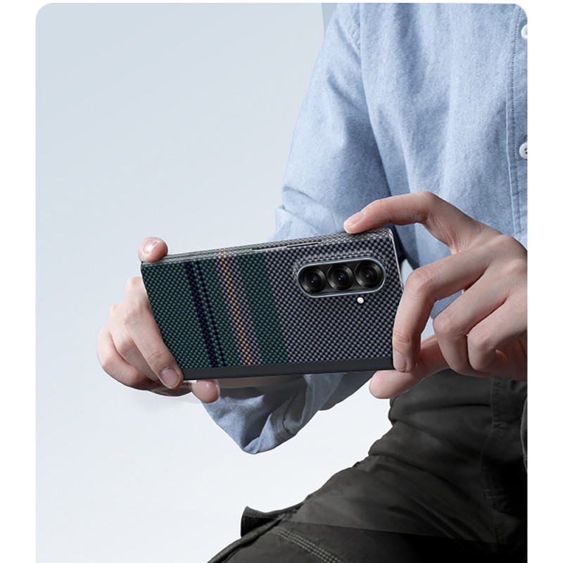Bal-z Galaxy Z Fold 7 Kılıf M-safe Şarj Özellikli Karbon Fiber Tasarımlı Benks Aurora ArmorAir Kevlar Kapak