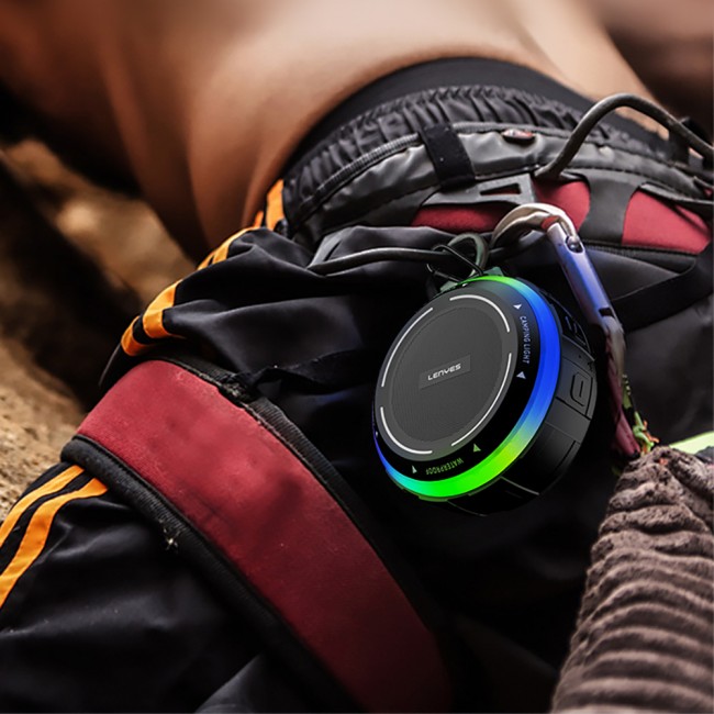 Lenyes S223 RGB Işıklı Askı Aparatlı Mini Bluetooth Speaker Hoparlör v5.3 Lenyes S223 RGB Işıklı Askı Aparatlı Mini Bluetooth Speaker Hoparlör v5.3