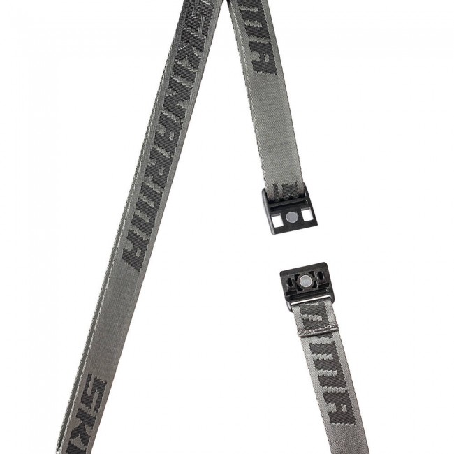 Skinarma Crossbody Fardel Çapraz Vücut Çantası Skinarma Crossbody Fardel Çapraz Vücut Çantası