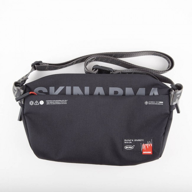 Skinarma Crossbody Fardel Çapraz Vücut Çantası Skinarma Crossbody Fardel Çapraz Vücut Çantası