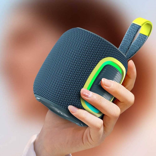 Wiwu P25 RGB Led Işıklı Wireless Bluetooth 5.3 Speaker Hoparlör Wiwu P25 RGB Led Işıklı Wireless Bluetooth 5.3 Speaker Hoparlör