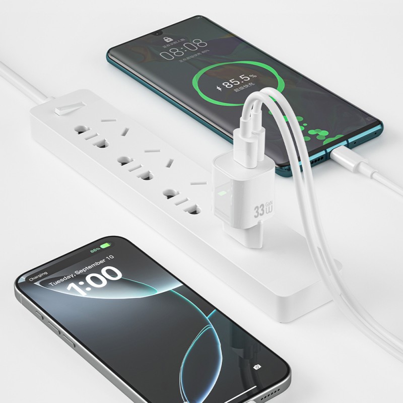 Bal-z Wiwu Wi-G017 Cube Serisi Type-C PD & USB-A GaN Tech PD Hızlı Şarj Özellikli Mini Şarj Başlığı 33W