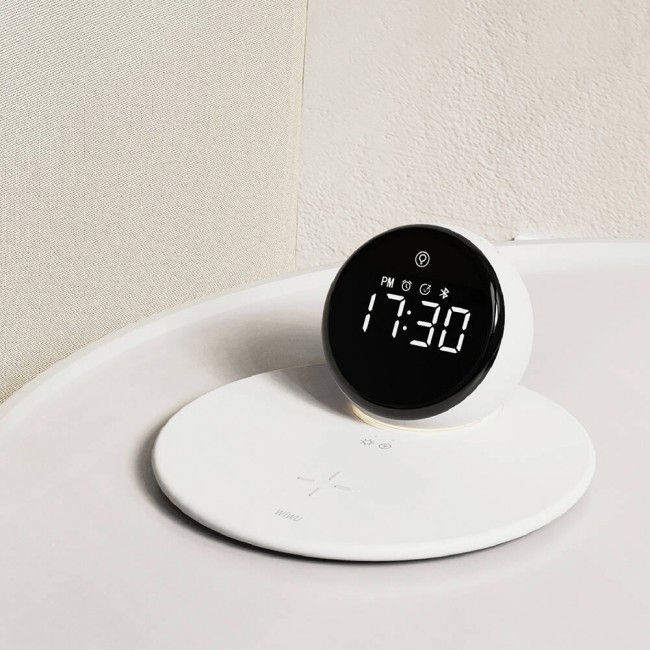Wiwu Wi-W017 Kablosuz Şarj Standlı Çift Alarmlı Dijital Saatli Bluetooth Speaker Hoparlör Wiwu Wi-W017 Kablosuz Şarj Standlı Çift Alarmlı Dijital Saatli Bluetooth Speaker Hoparlör
