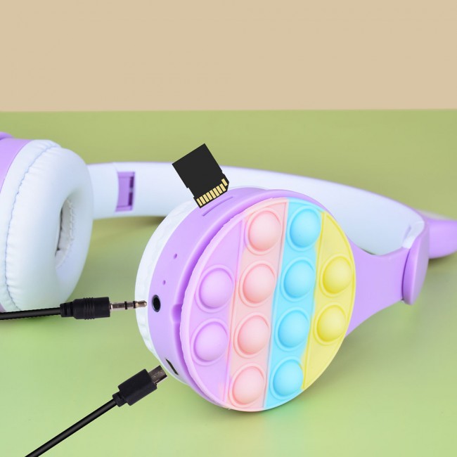 Zore B30 RGB Led Işıklı Kedi Kulağı Band Tasarımı Ayarlanabilir Katlanabilir Kulak Üstü Bluetooth Kulaklık Zore B30 RGB Led Işıklı Kedi Kulağı Band Tasarımı Ayarlanabilir Katlanabilir Kulak Üstü Bluetooth Kulaklık